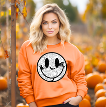 Load image into Gallery viewer, Halloween Smile (D184)
